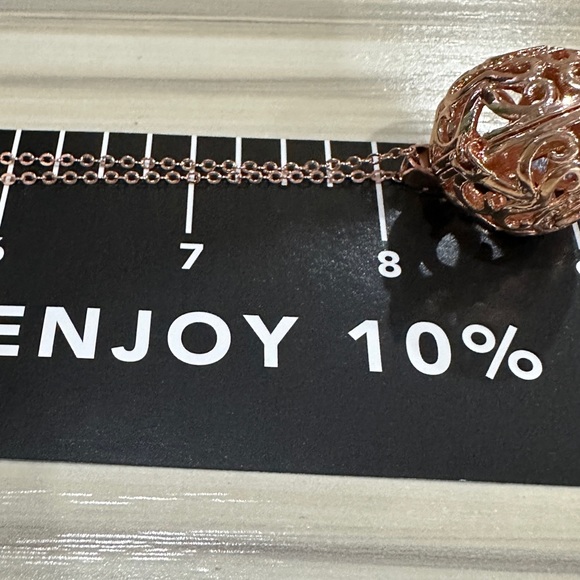 Open rose gold heart essential oil locket 18 inches in length lobster class - Picture 6 of 8